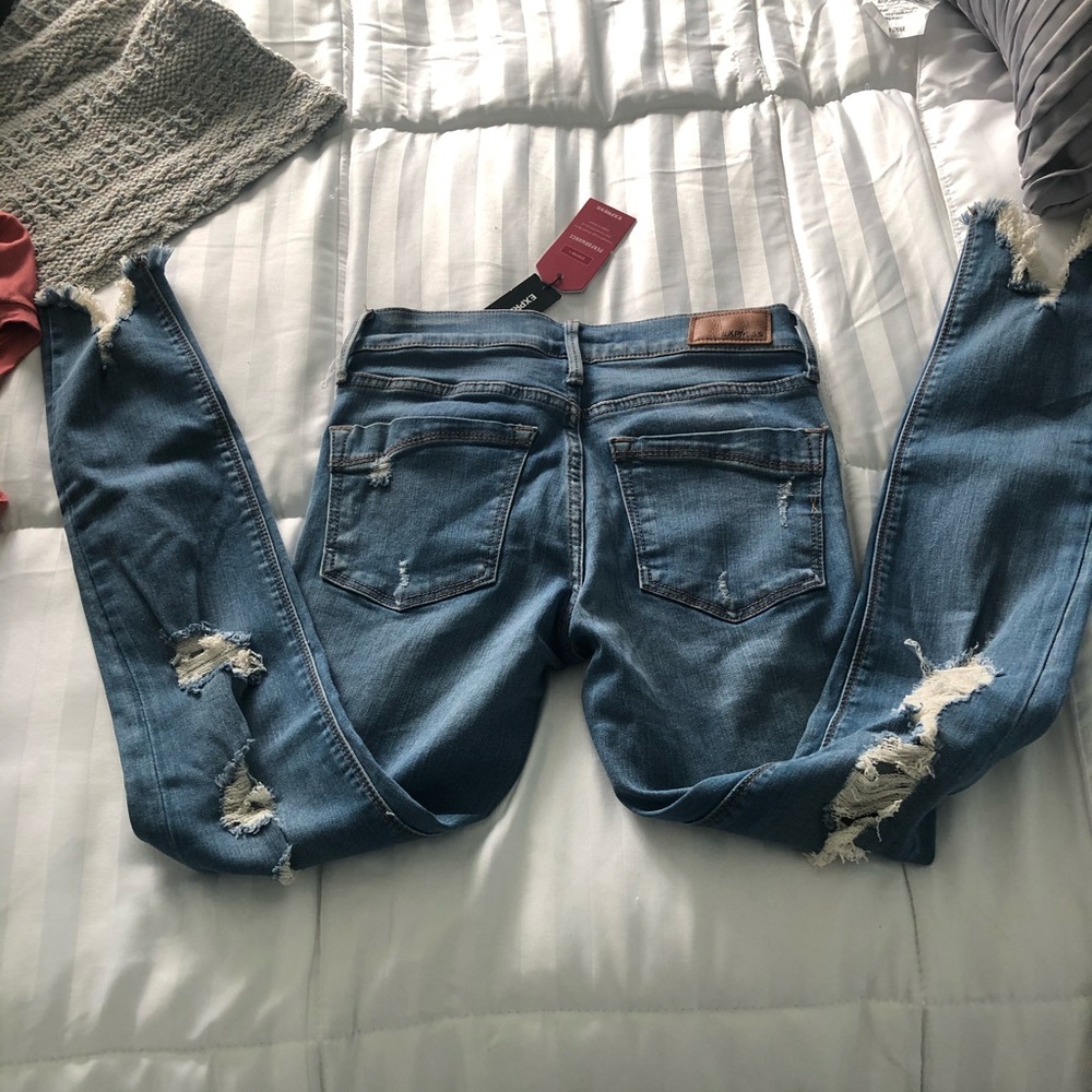 Express Distressed Jeans - Picture 3 of 7